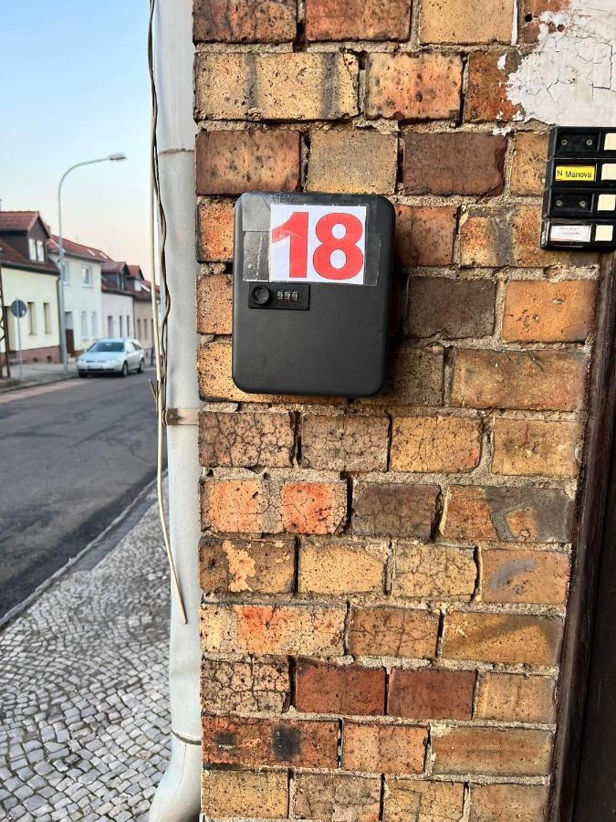 18 Apartment *